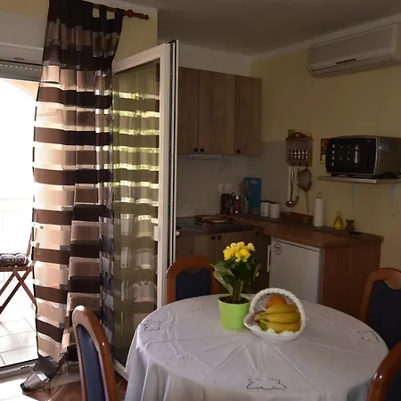 Apartment Sena *